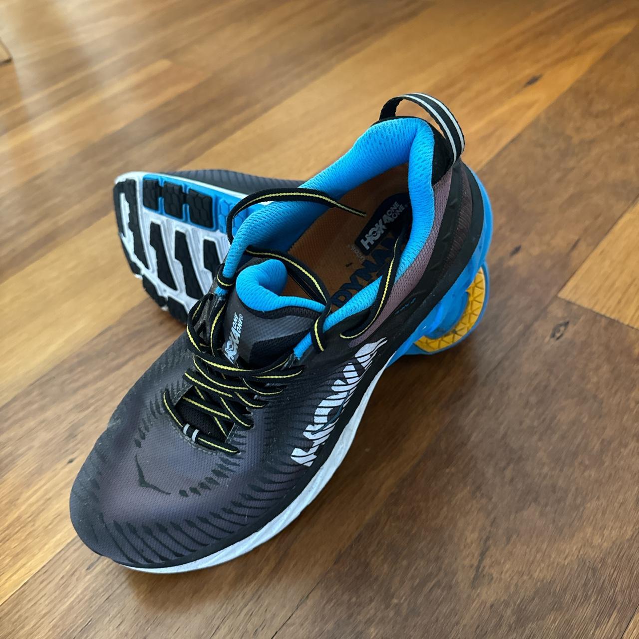 Hoka arahi sale 2 wide