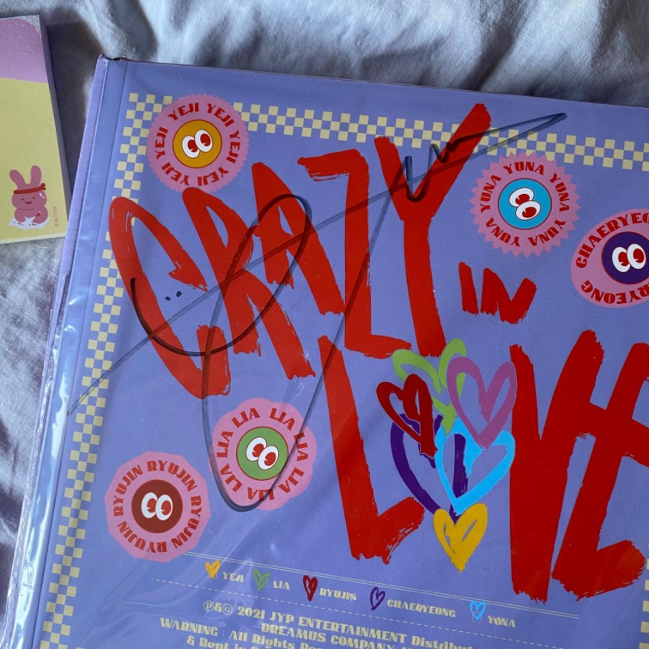 【超特価sale開催】  ITZY Crazy in Love Yuna Signed Album from hello82 | Depop K-POP・アジア