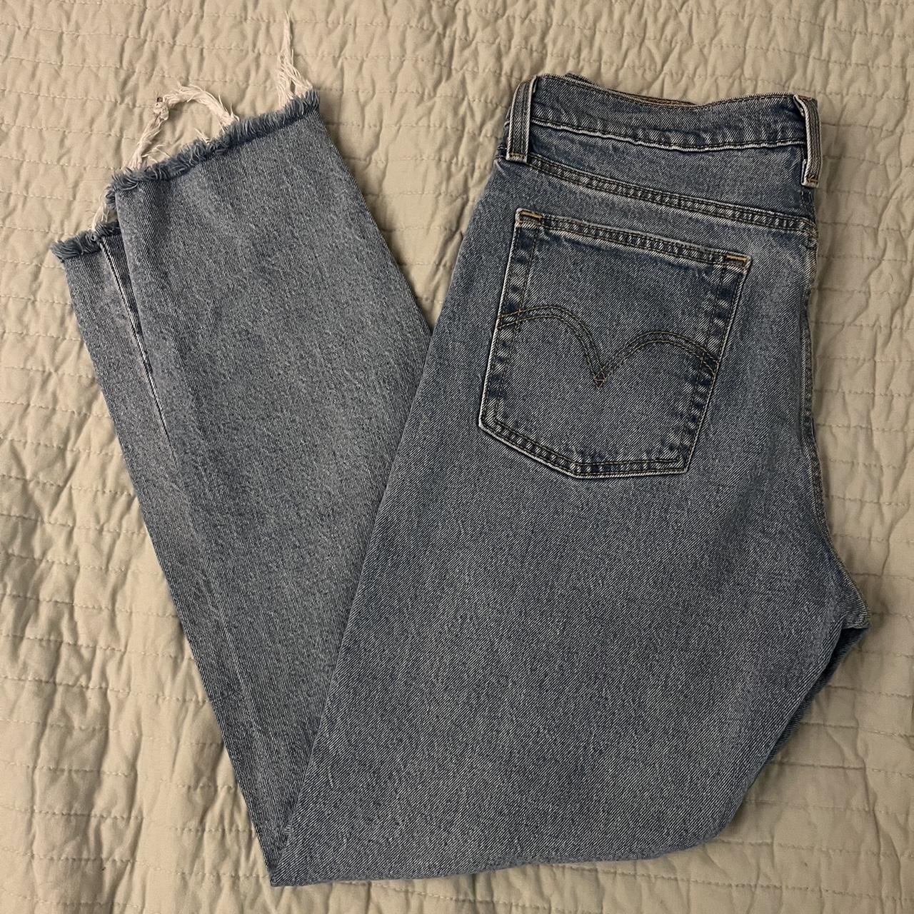 Levis 29 2025 is what size