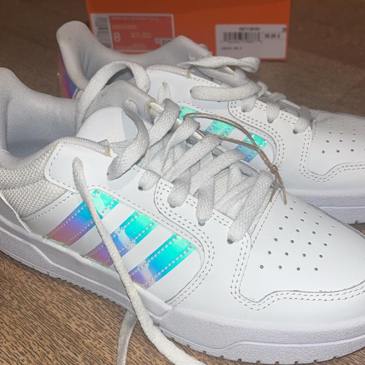 Basket blanche adidas femme tres bon etat Taille 39 Depop