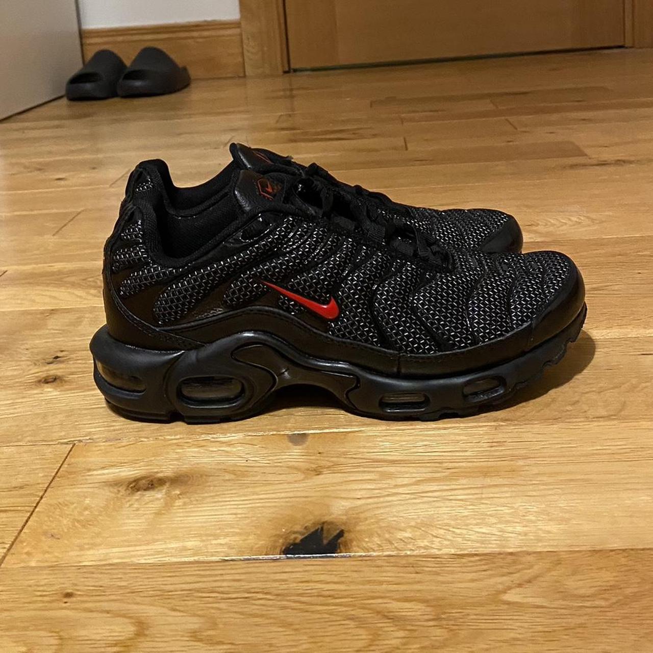 Nike air max hotsell plus black size 7