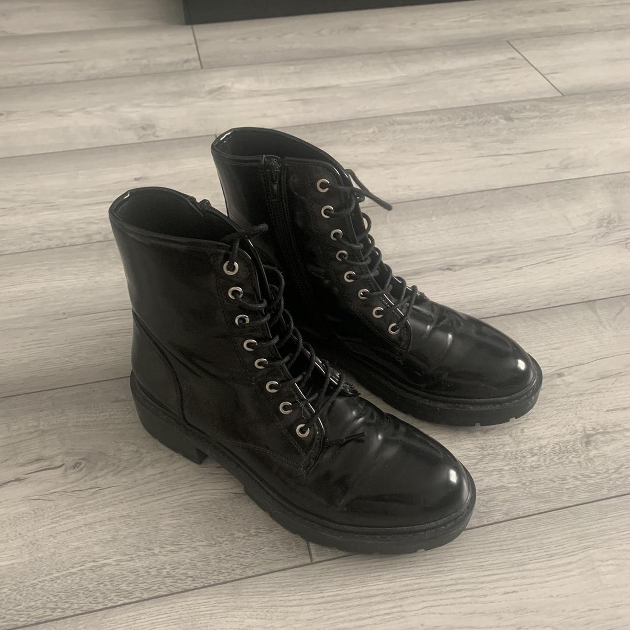 Dr martens pull 2025 and bear