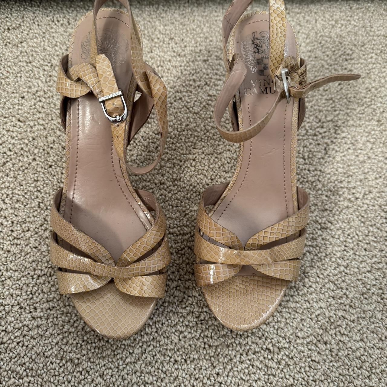 Vince camuto deals peppa heels