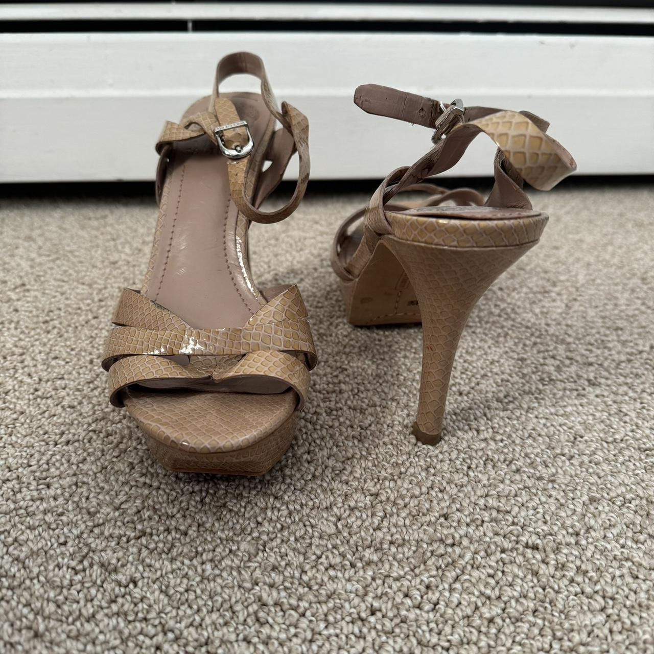 Vince camuto peppa on sale heels