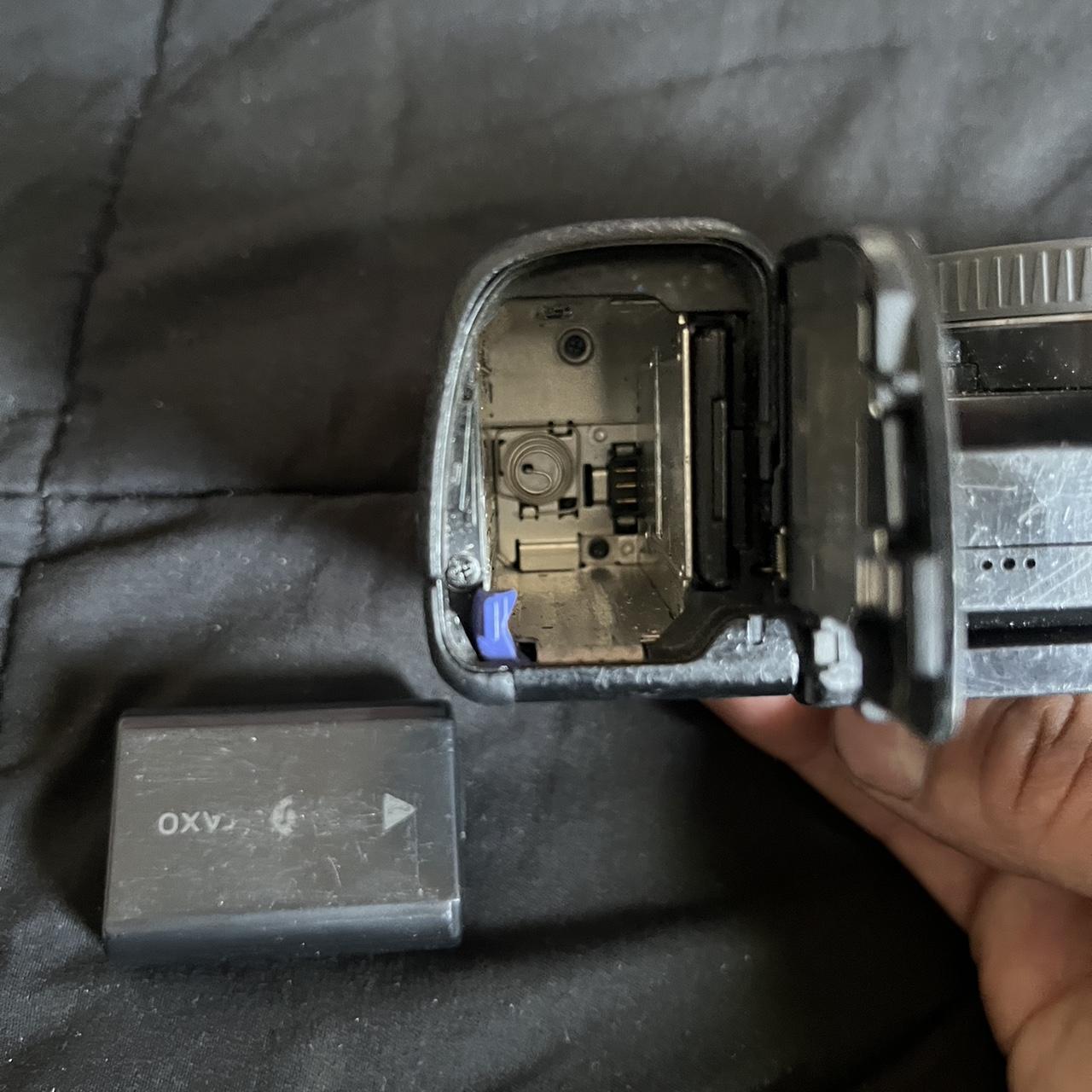 Sony a6000 Missing hot shoe mount. No scratches... Depop