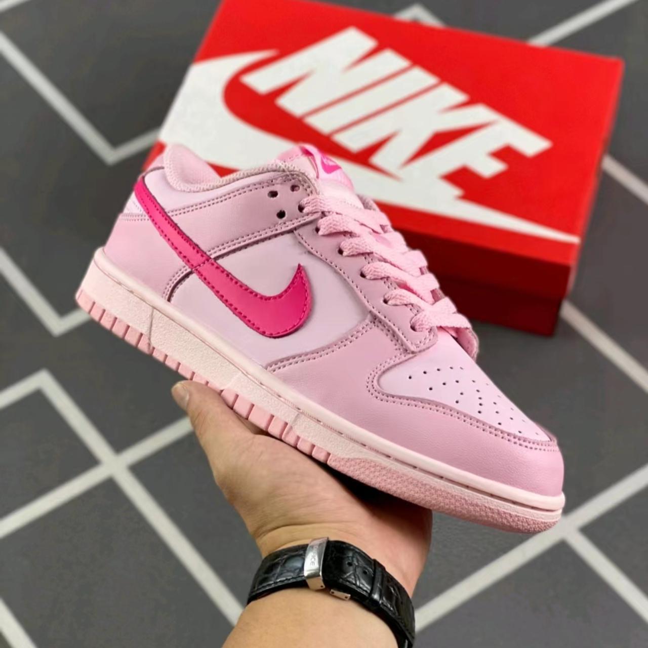 Flamingo dunks on sale