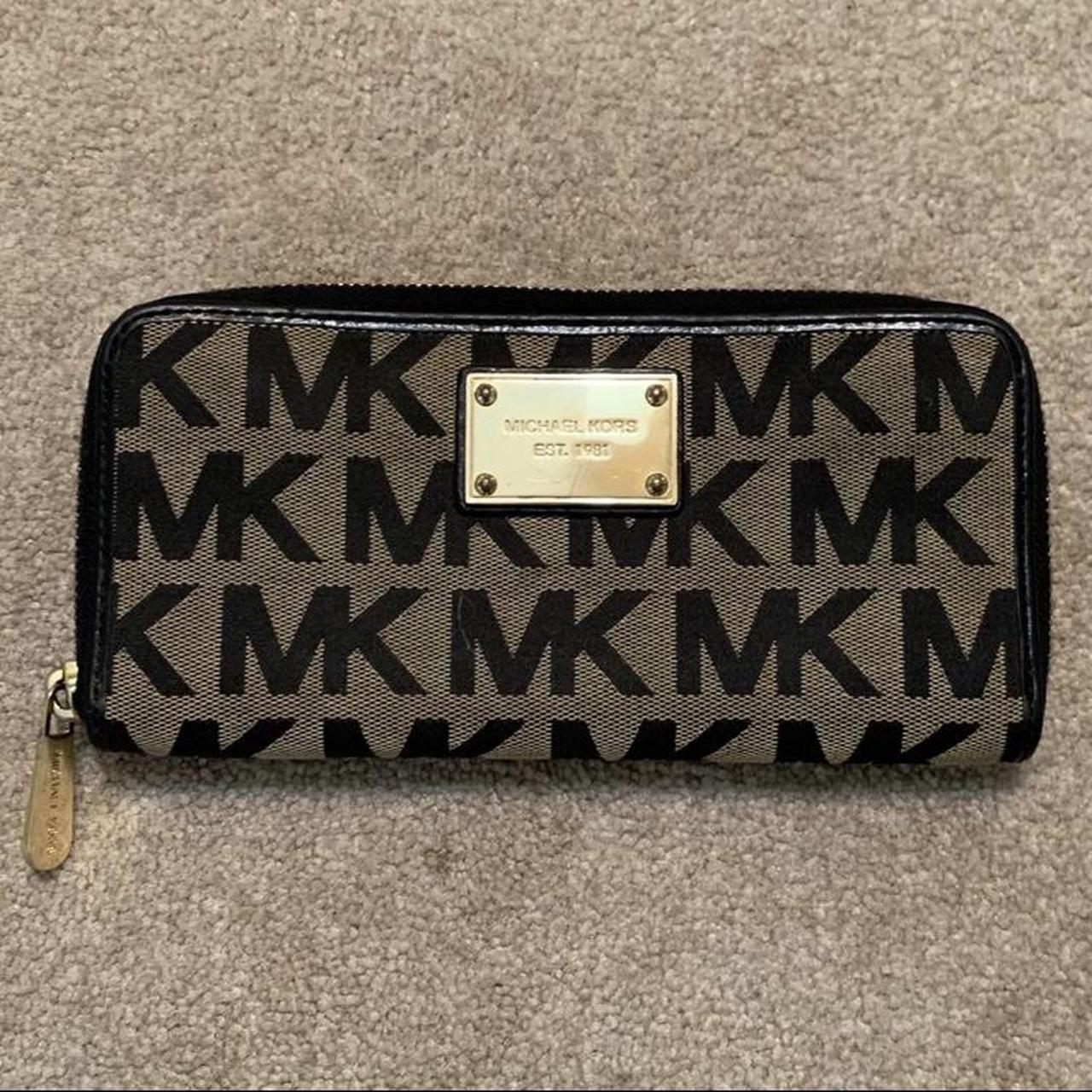 Michael kors sale signature purses