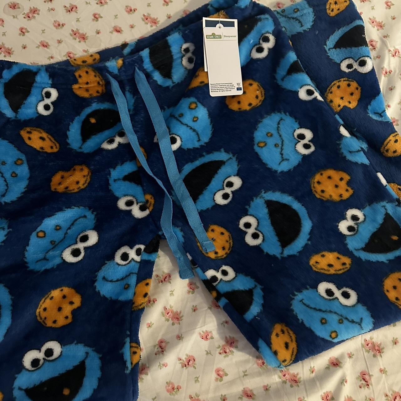 Cookie Monster pj Retail $11 Never worn Sesame Street 🤍 - Depop