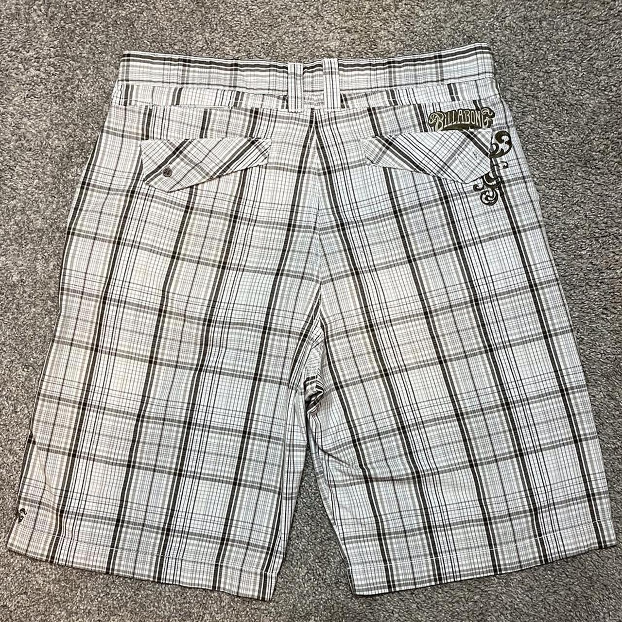 00s Billabong Plaid Embroidered Jorts Size... - Depop