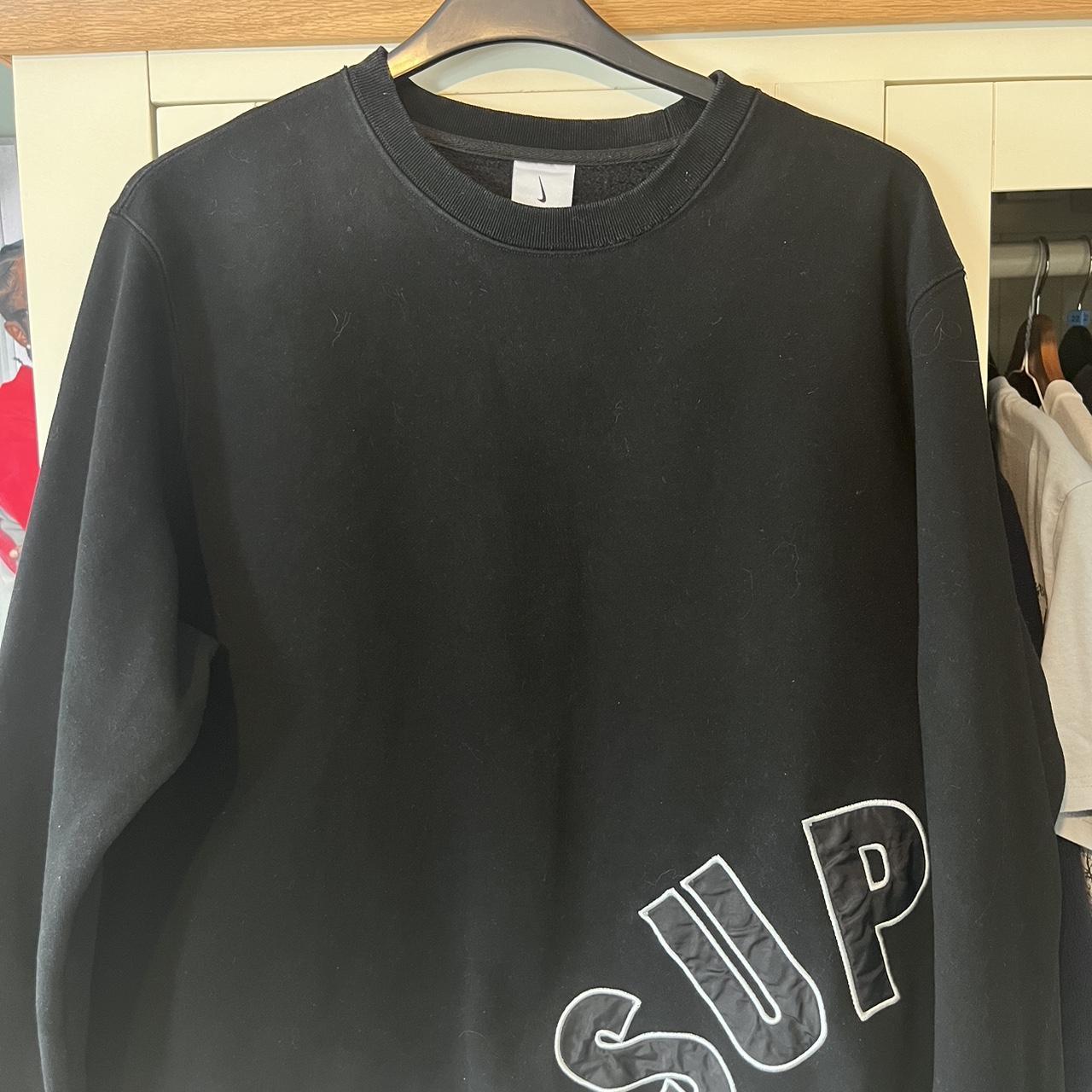 Nike x supreme crewneck sizing best sale