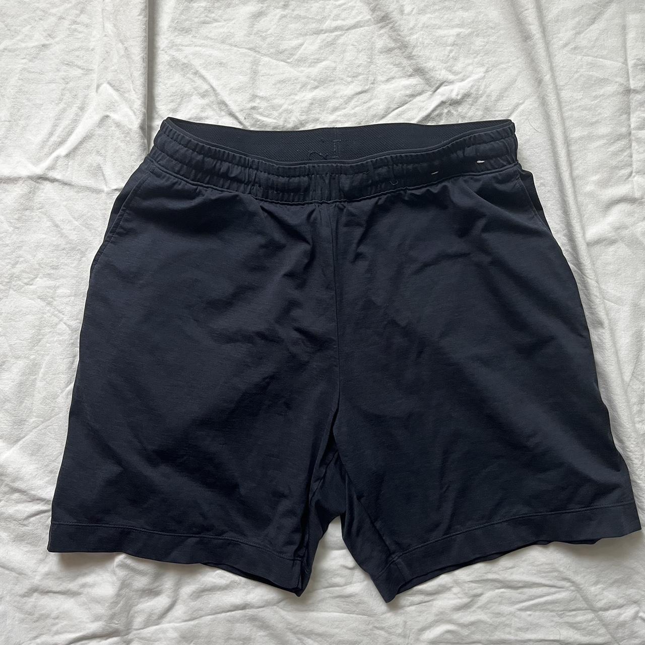 Uniqlo Utility nylon shorts from last season size L. - Depop