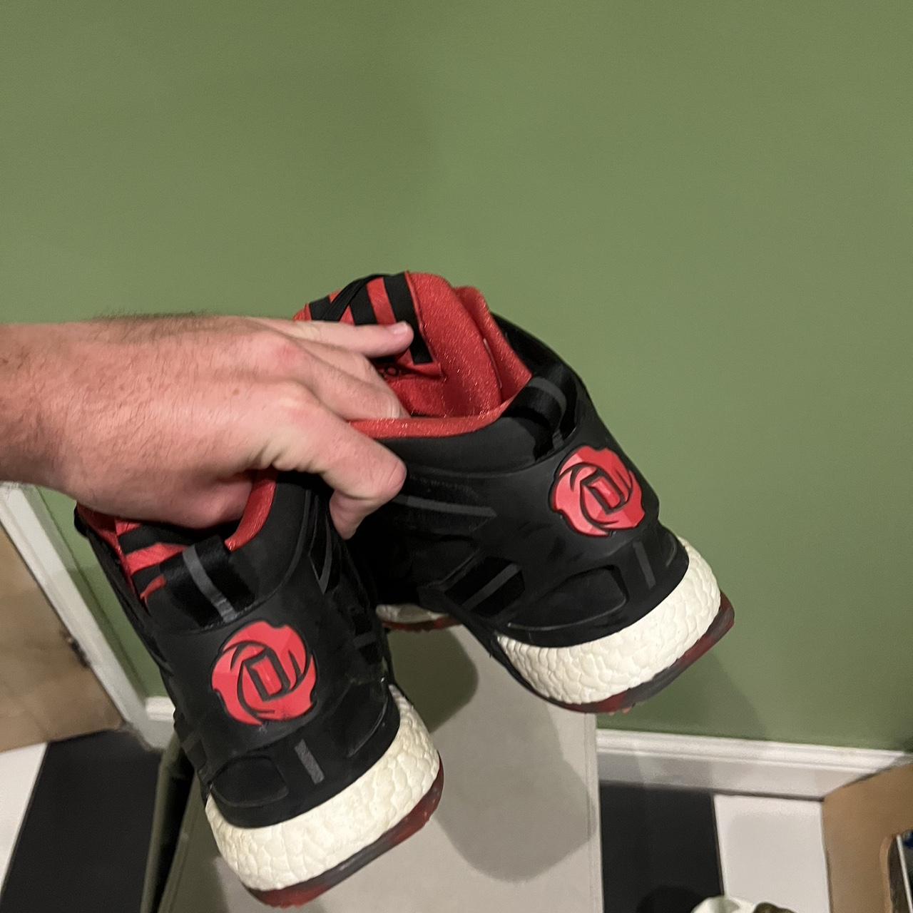 adidas yeezy derrick rose