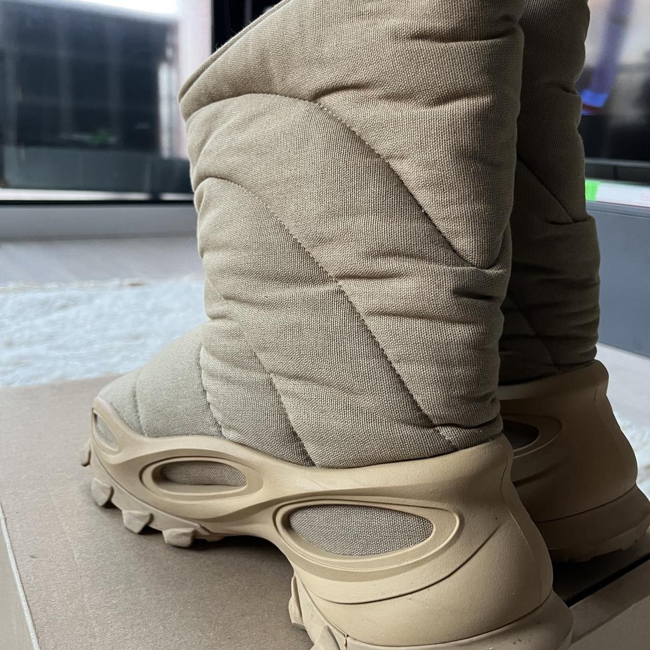 size 6 adidas originals yeezy boots