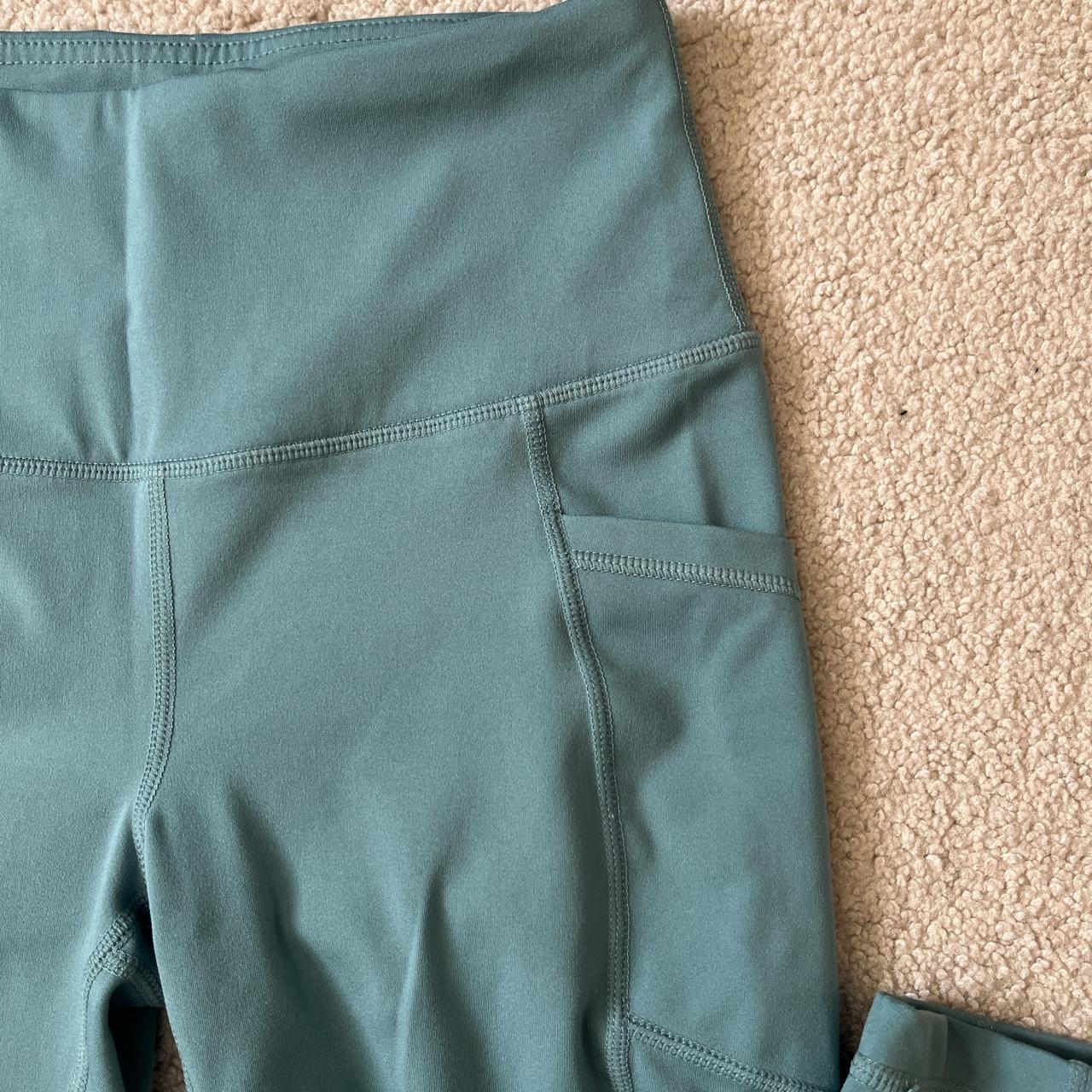 light blue yogalicious leggings (good for short... Depop