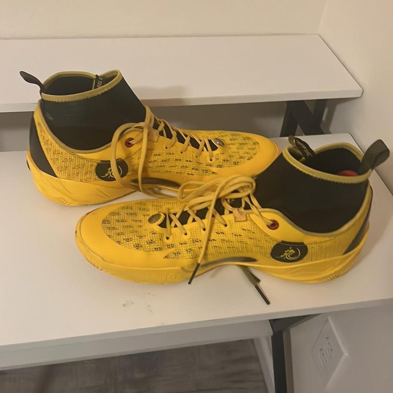 all yellow nike basketball shoes