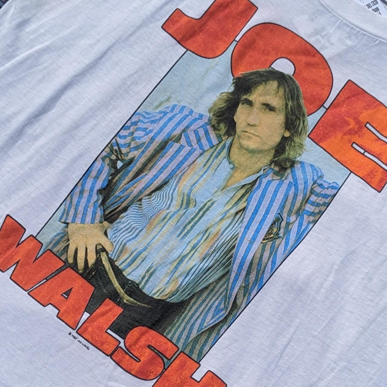 本物 WALSH JOE 1985 🌄 tee, Depop | THE of guitarist as known best ミュージシャン