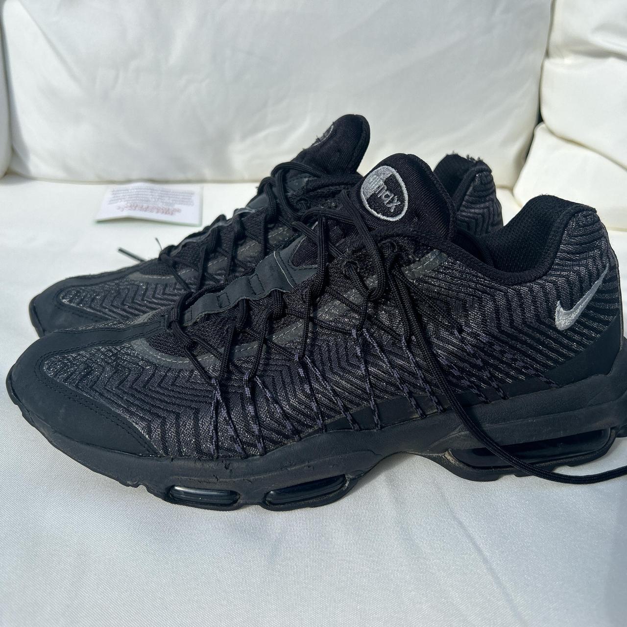 95s black and grey