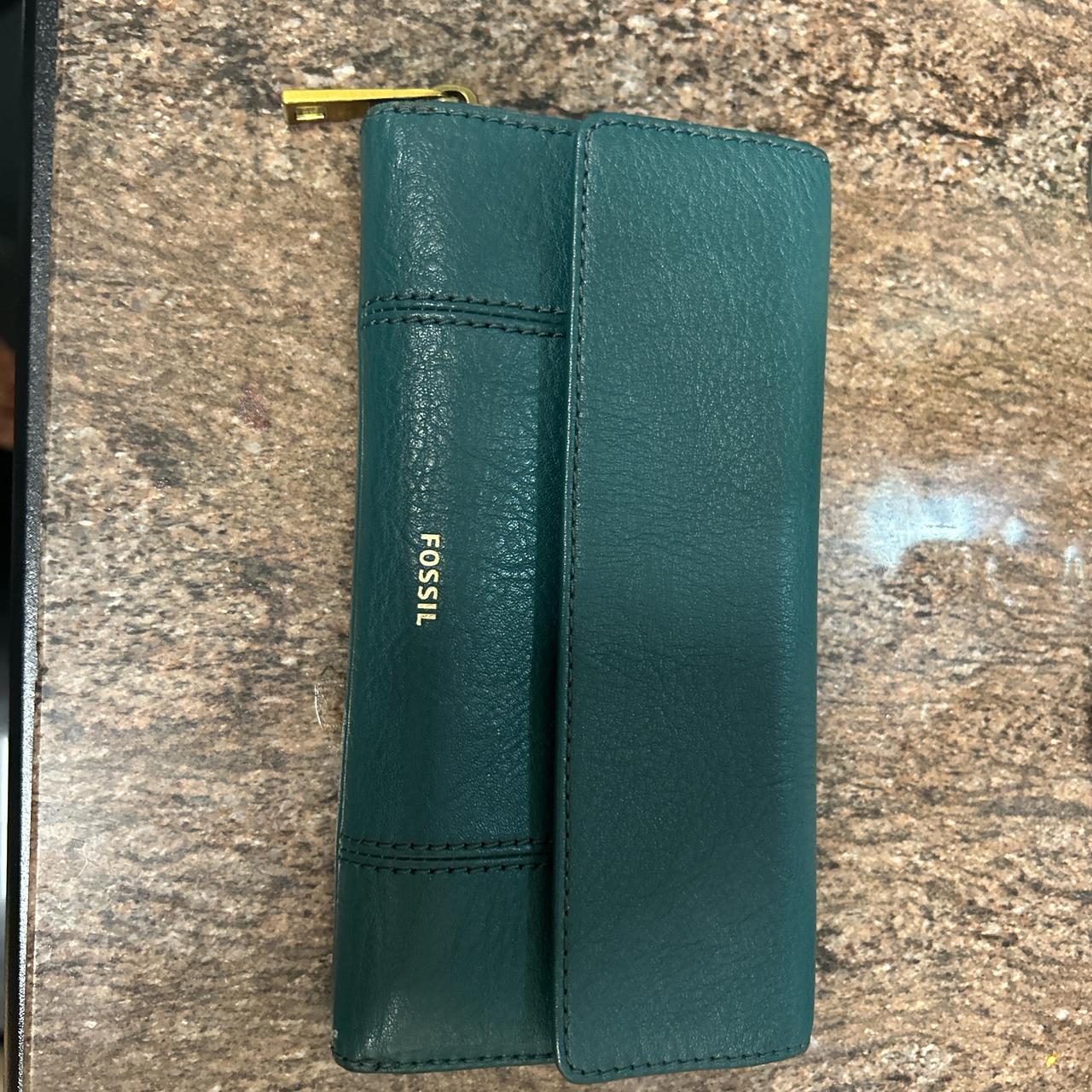 Fossil Women's Wallets - Green – Barely used Fore… - image 1