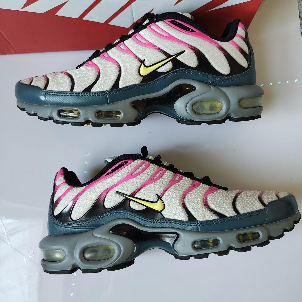 Air max outlet plus pink teal