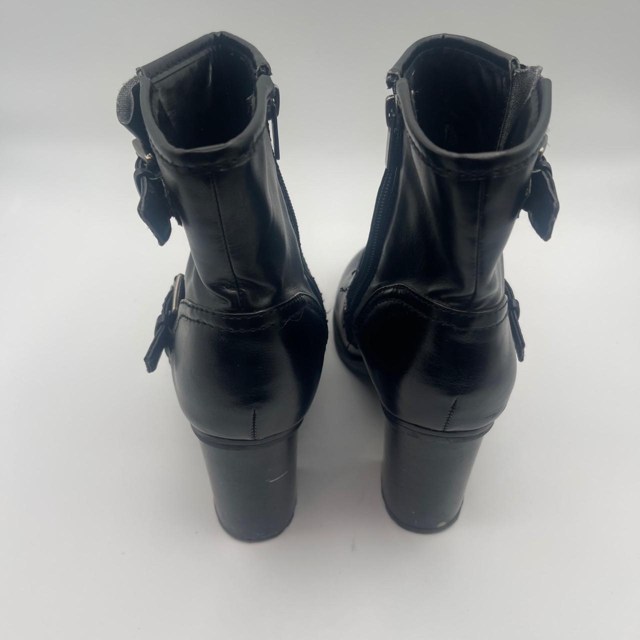 Chaps Black Dena Ankle Boots Size 8.5 Thick Heel... Depop