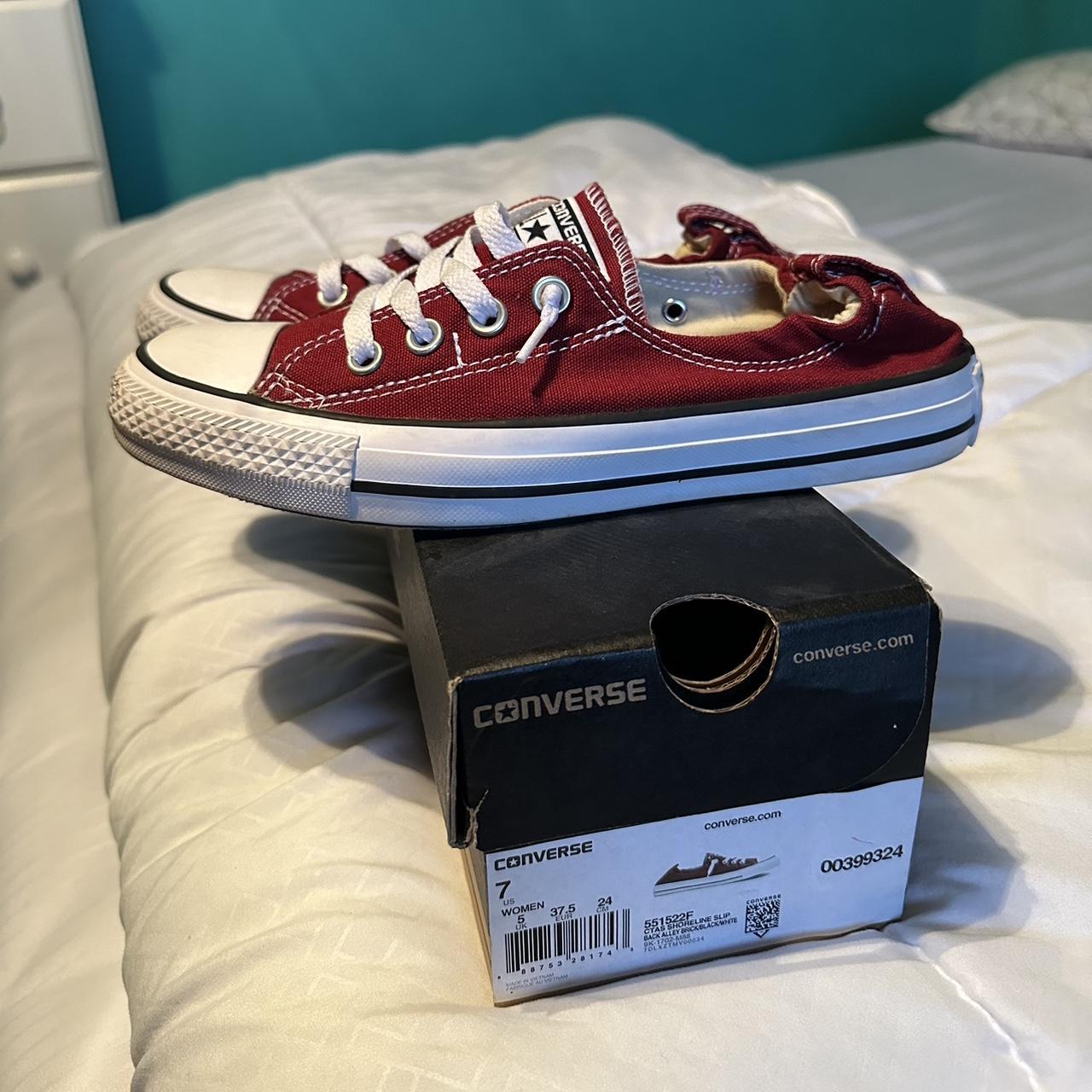 Burgundy shop converse shoreline