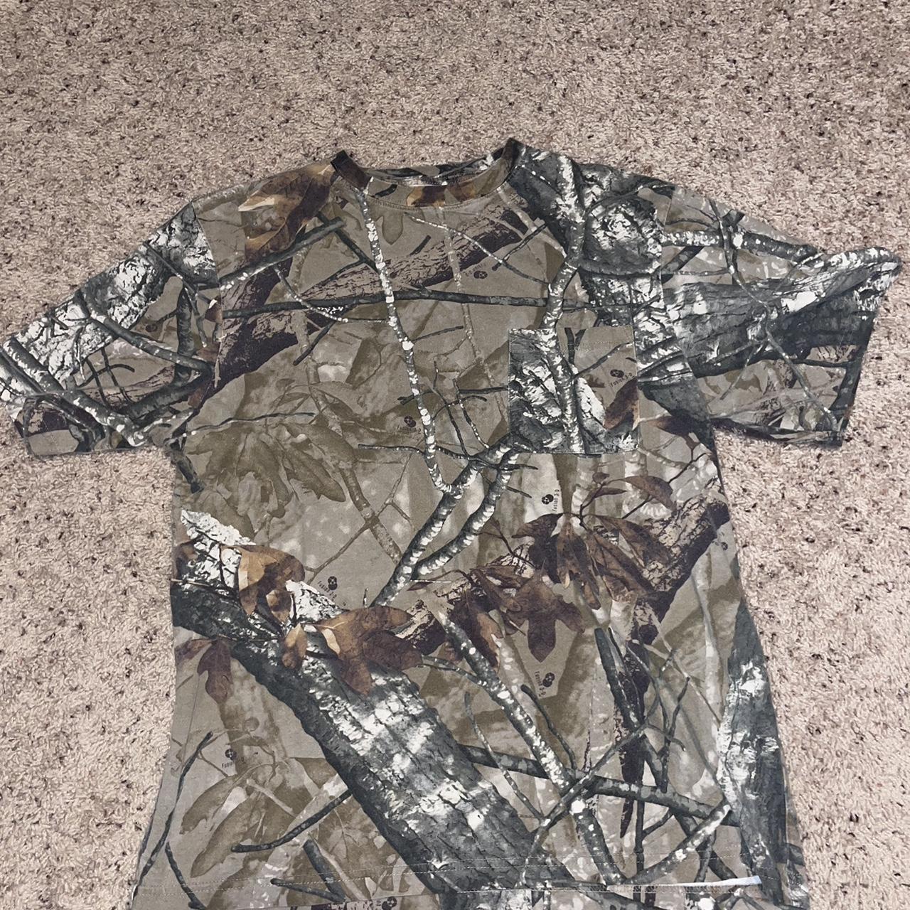 Camouflage Tee Perfect Condition - Depop