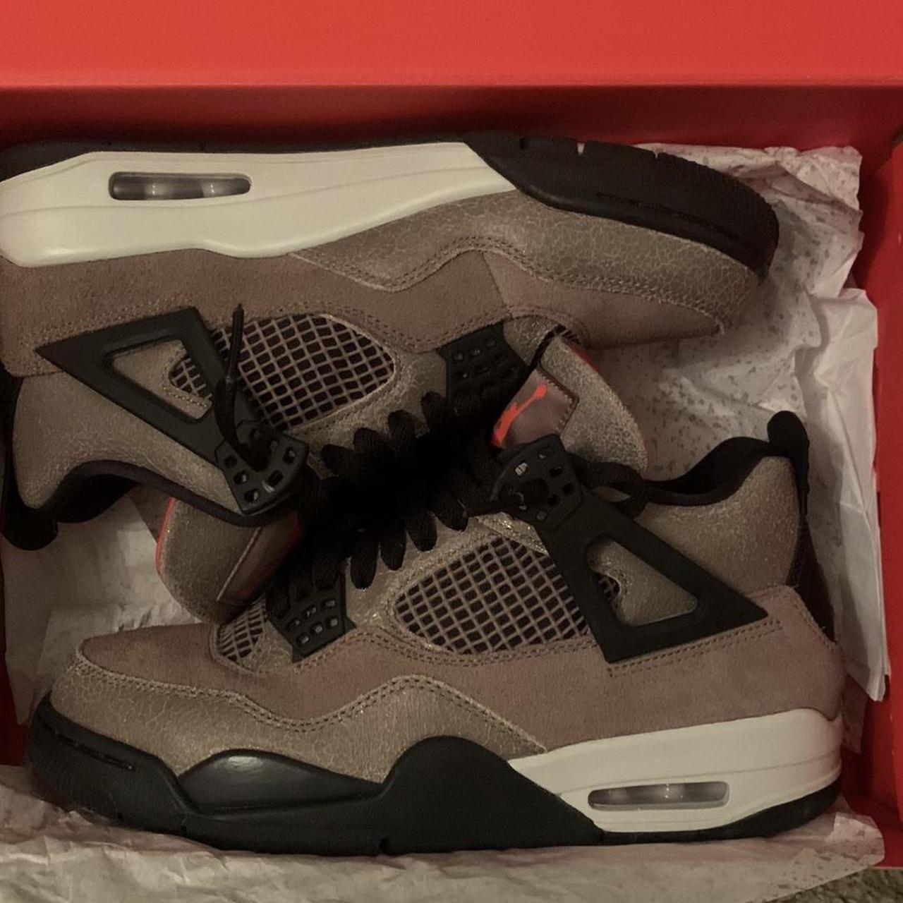 Taupe haze 4s 9.5/10 condition Need gone ASAP - Depop