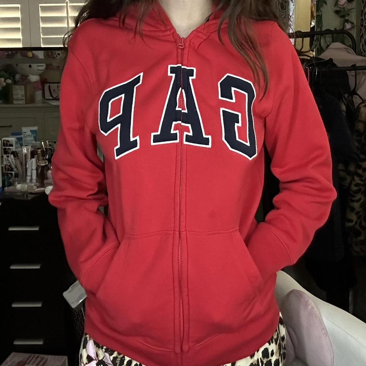 Gap zip-up - Depop