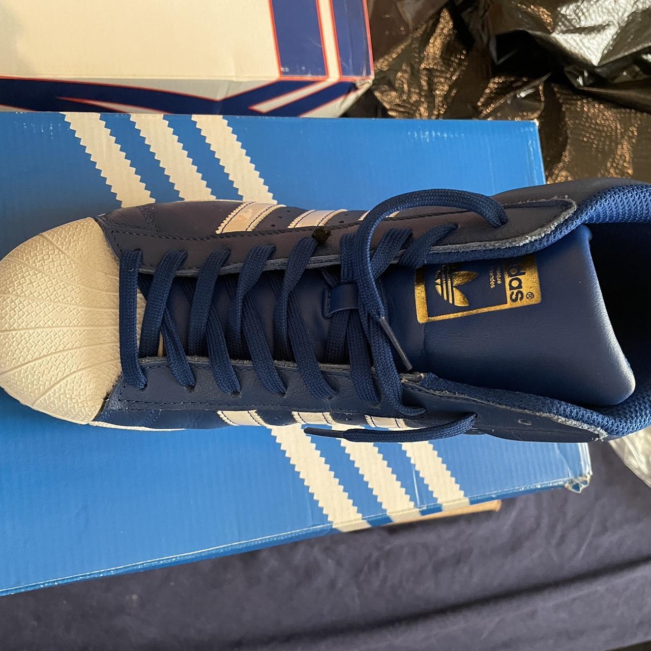 Adidas superstar old school - Depop
