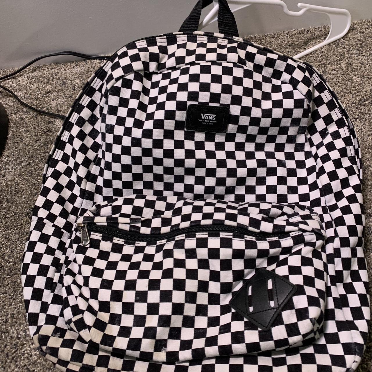 Black and white checkered vans backpack best sale