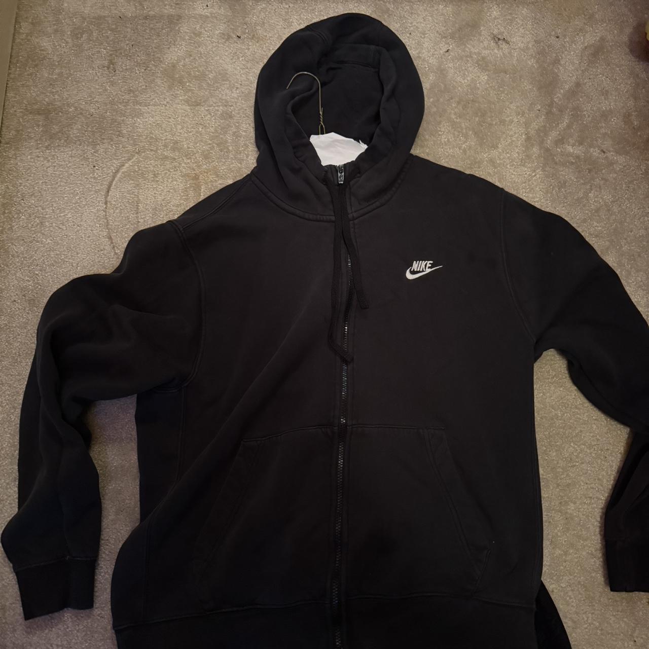 Nike Men's Hoodie - Black - L – Black Nike zip-up hoodie Minor flaw shown …