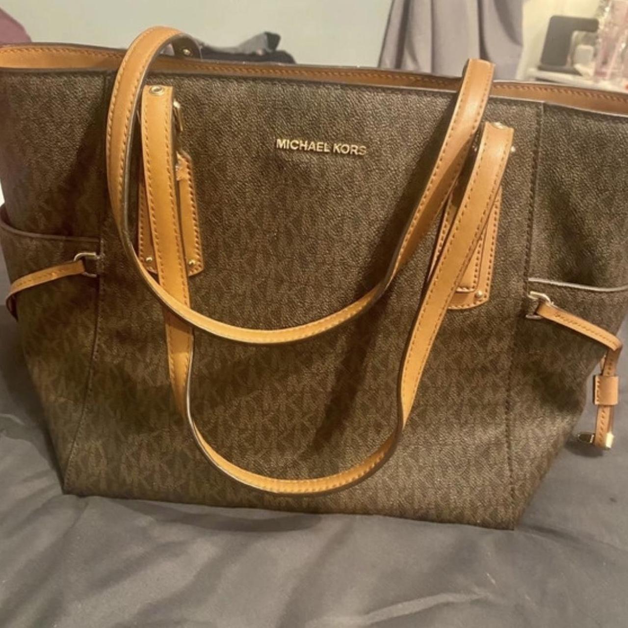 Michael kors voyager on sale ew signature tote