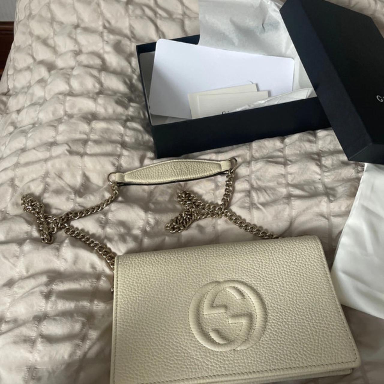 Gucci handbag shops chain strap