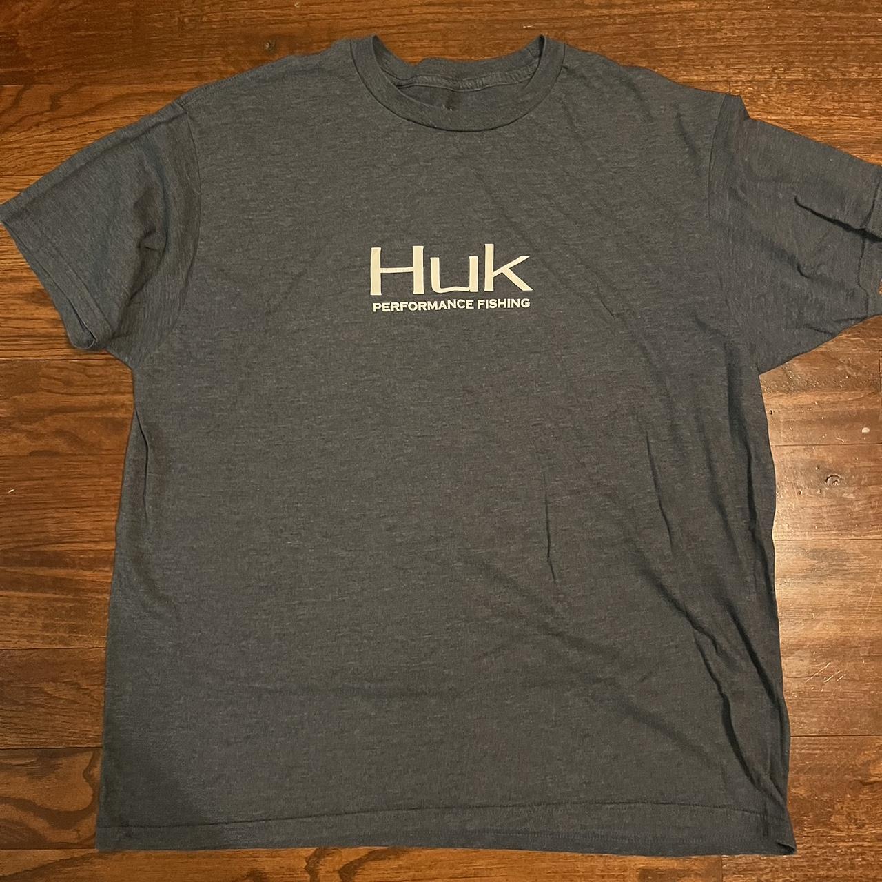 Huk Fishing T-shirt Size XL - Depop