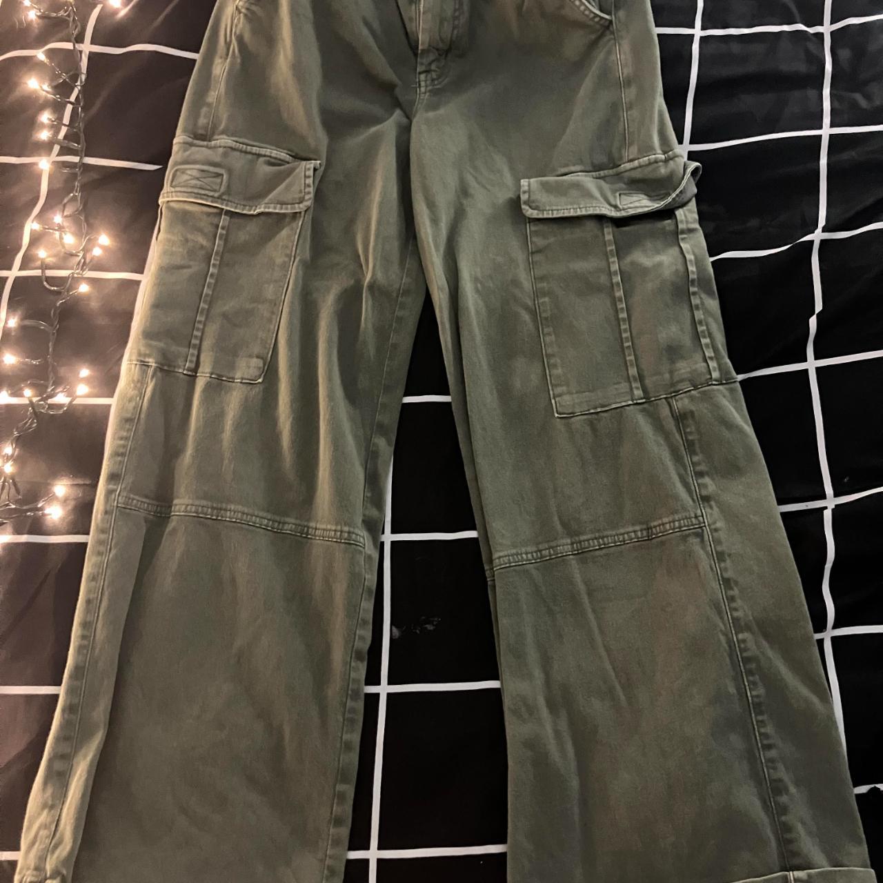 American Eagle Cargo Pantssize Mstretchy +... Depop