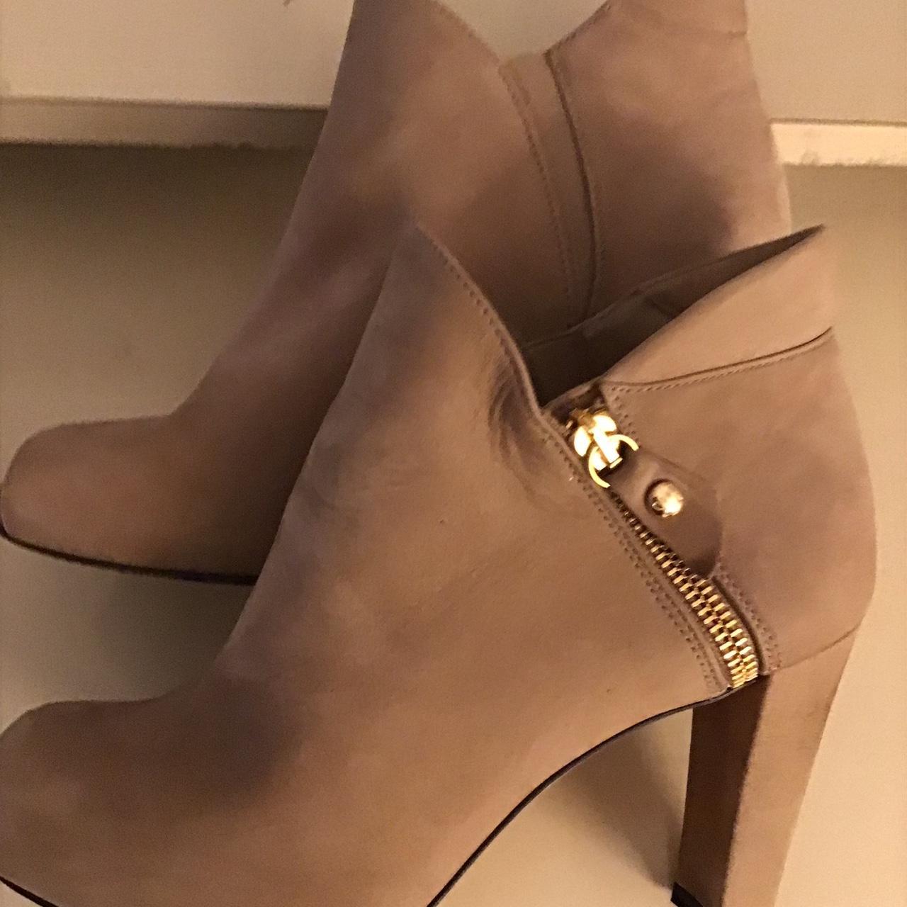 stuart weitzman boots tan