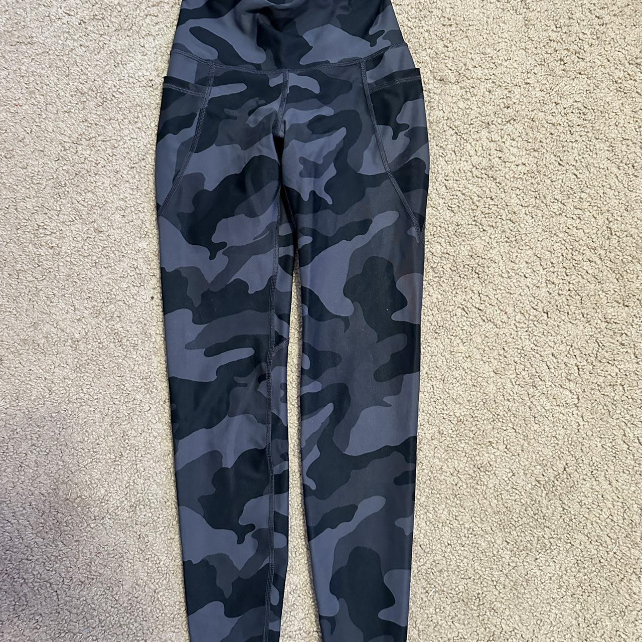 camo pocket leggings