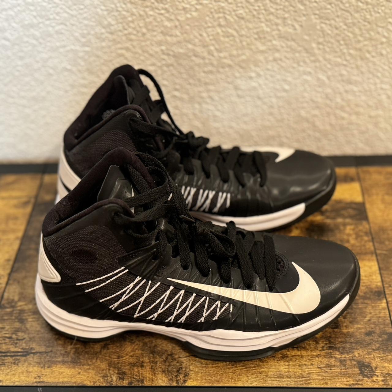 Black hyperdunks shops 2012