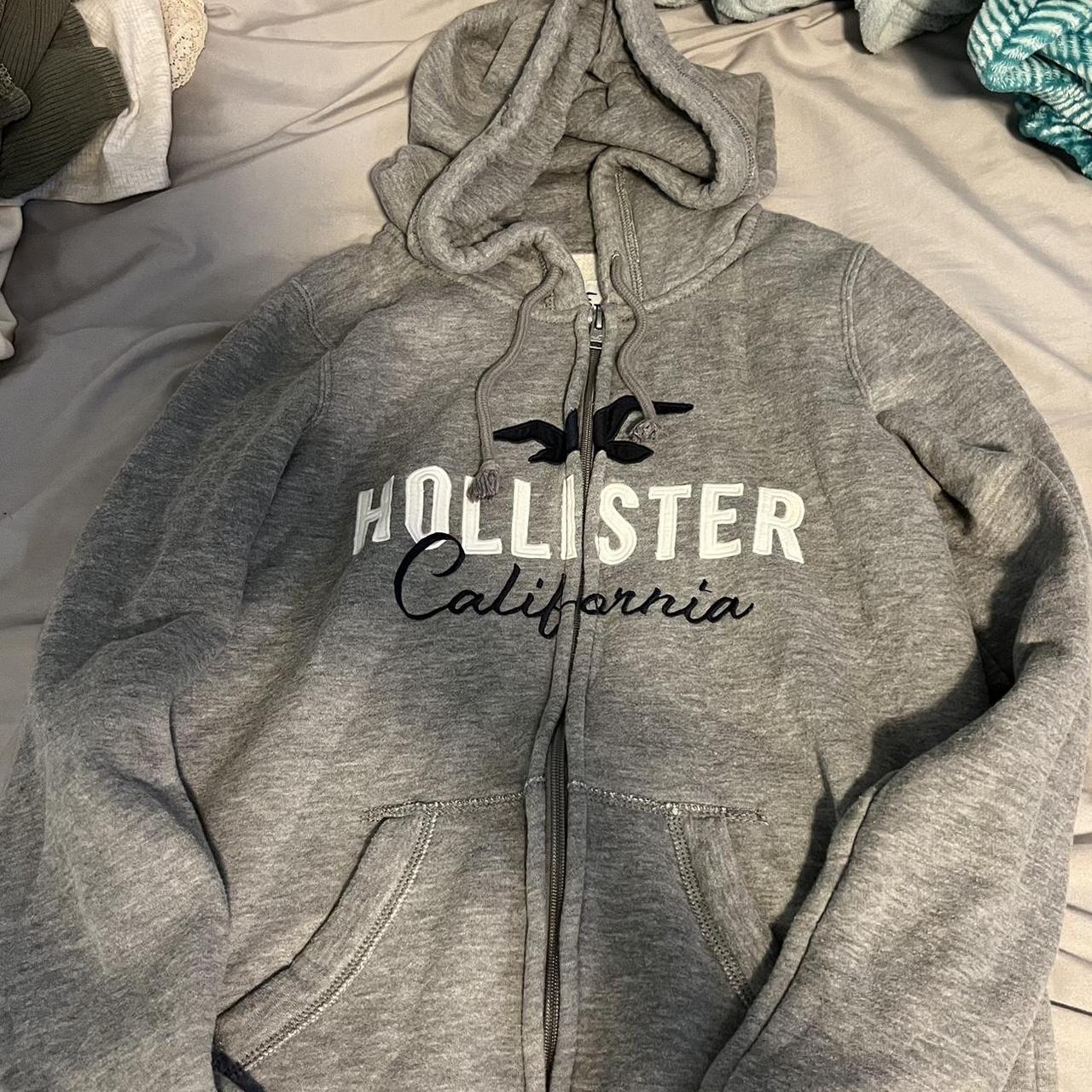 Hollister coat - size L, fits m or s - no stains - Depop