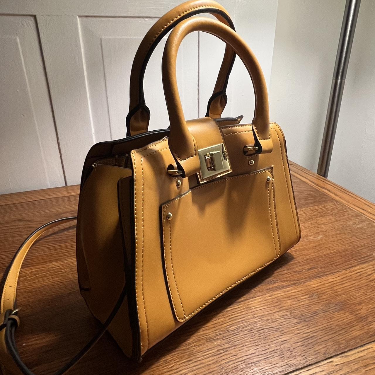 Steve Madden Bright Yellow Purse never used Brand Depop