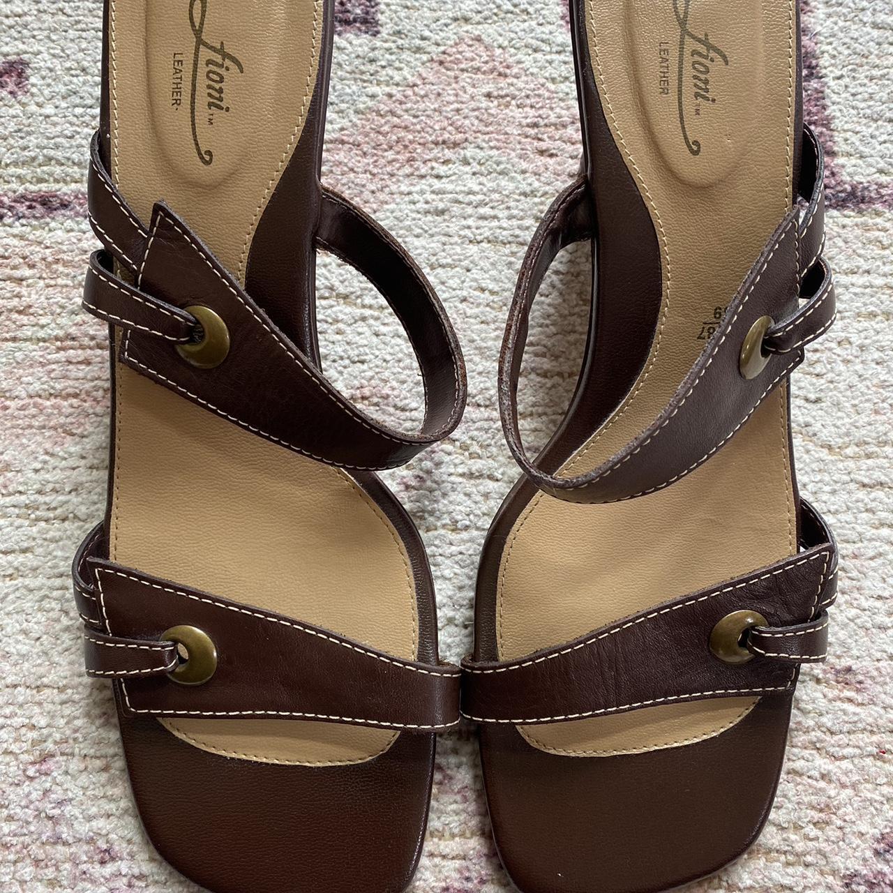 Women's Brown Sandals | Depop