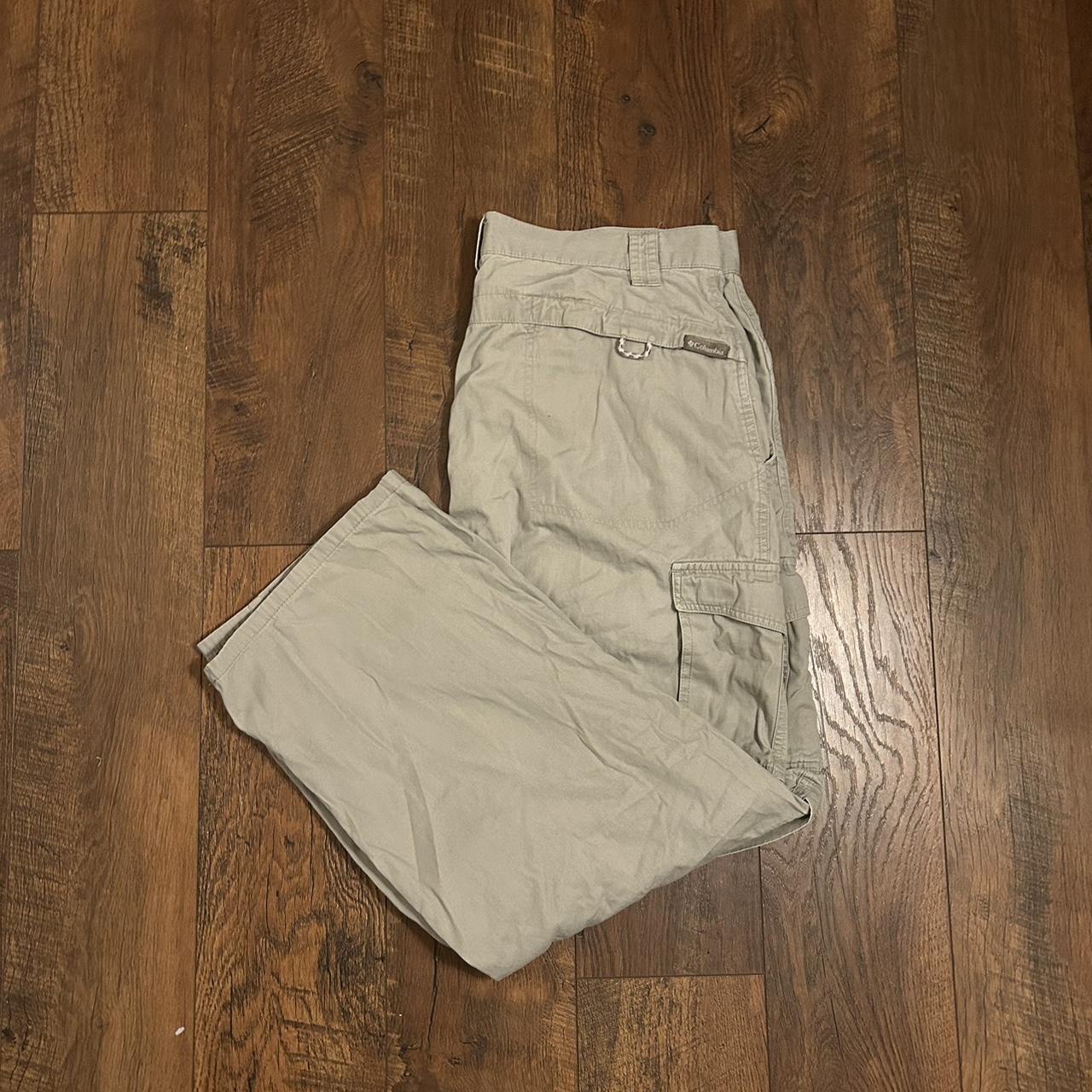 Columbia Cargo Pants Tan - Depop