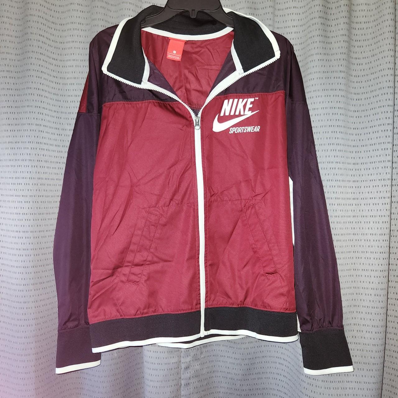 Nike windbreaker womens maroon hotsell