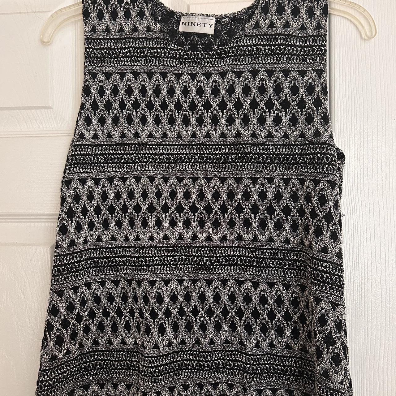 item listed by lizzyygirl