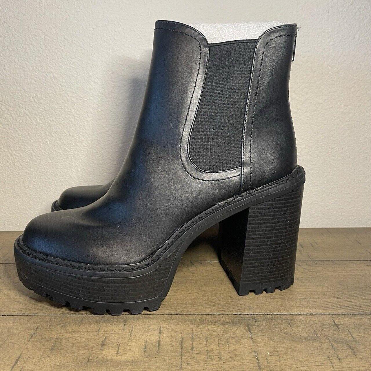 Madden Girl Boots Womens Kamora Chunky Platform. Depop