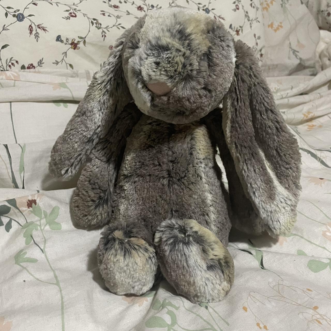 Medium cottontail bashful bunny JellyCat Great... - Depop