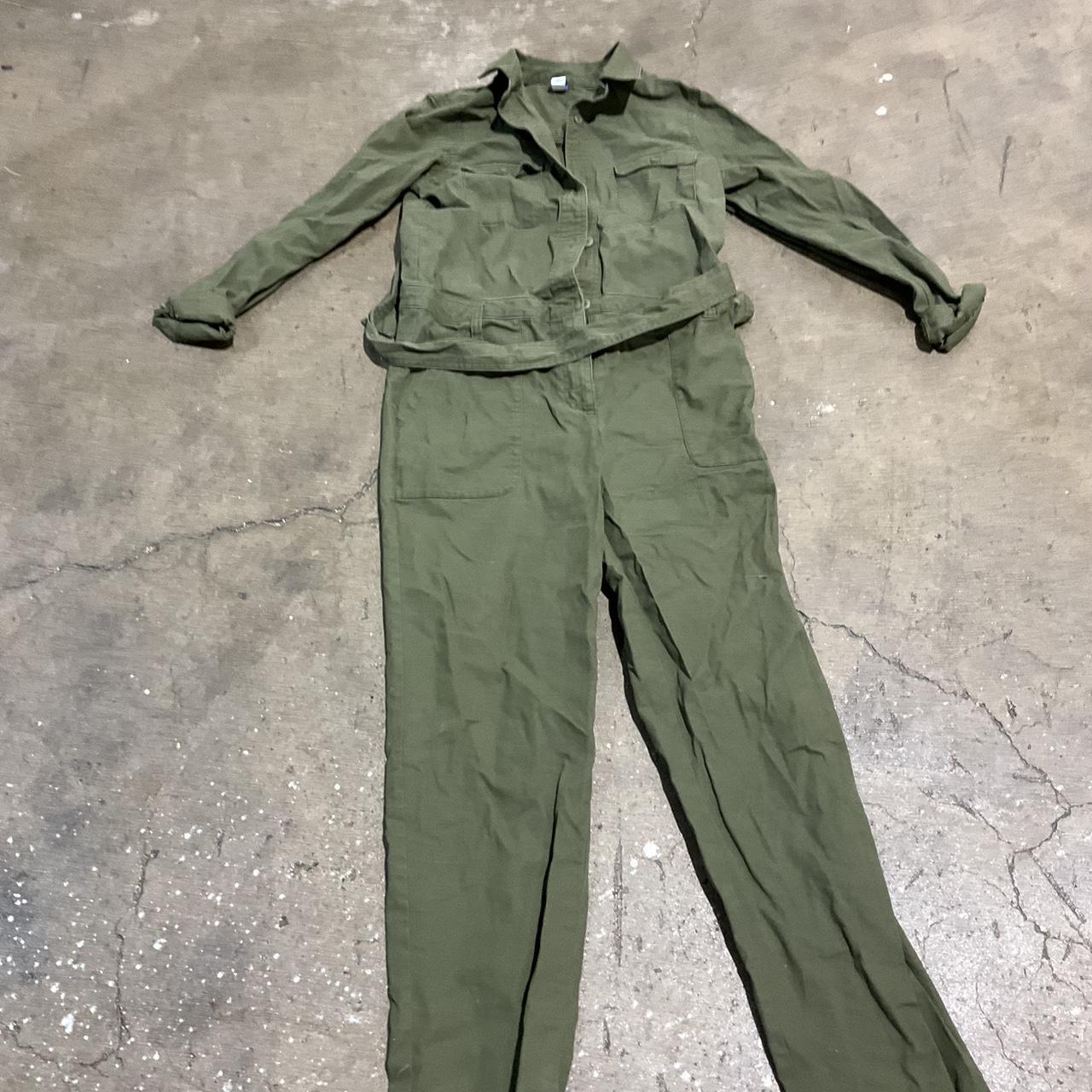 Green jumpsuit Small Tall Old navy - Depop