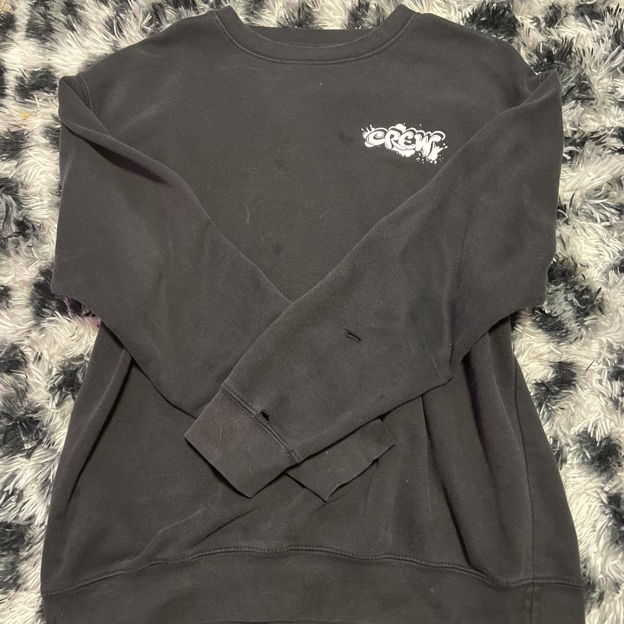 Size Large crew sweater - Depop