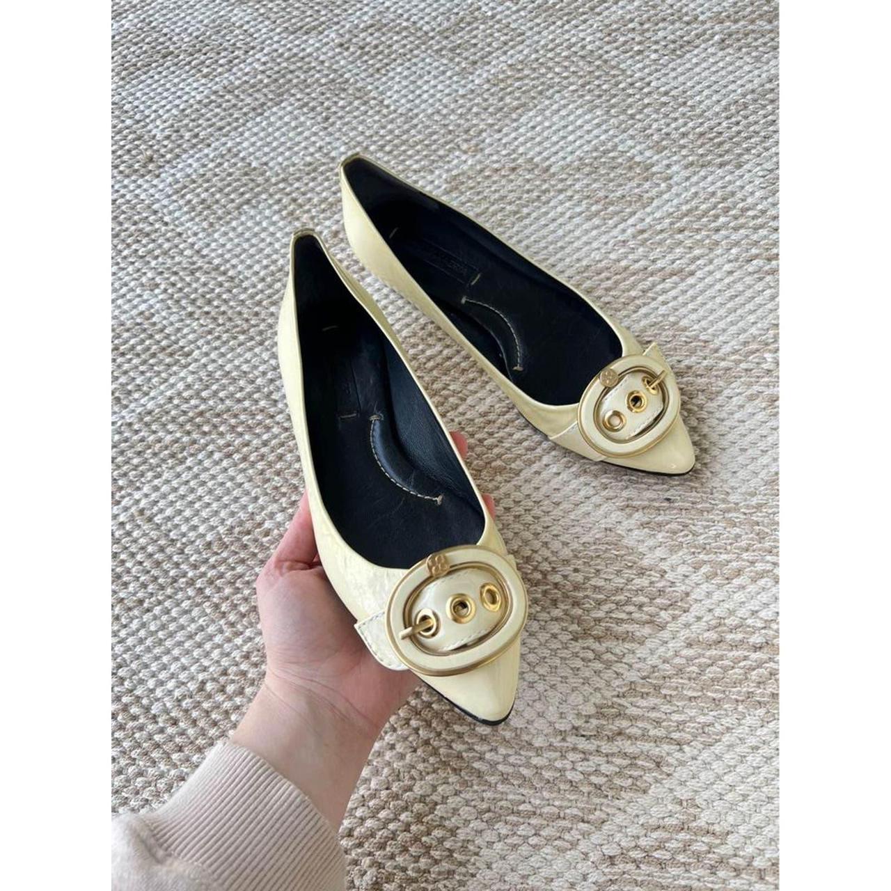 Authentic BCBG Max Azeia ballet flats. Size 7 and in Depop