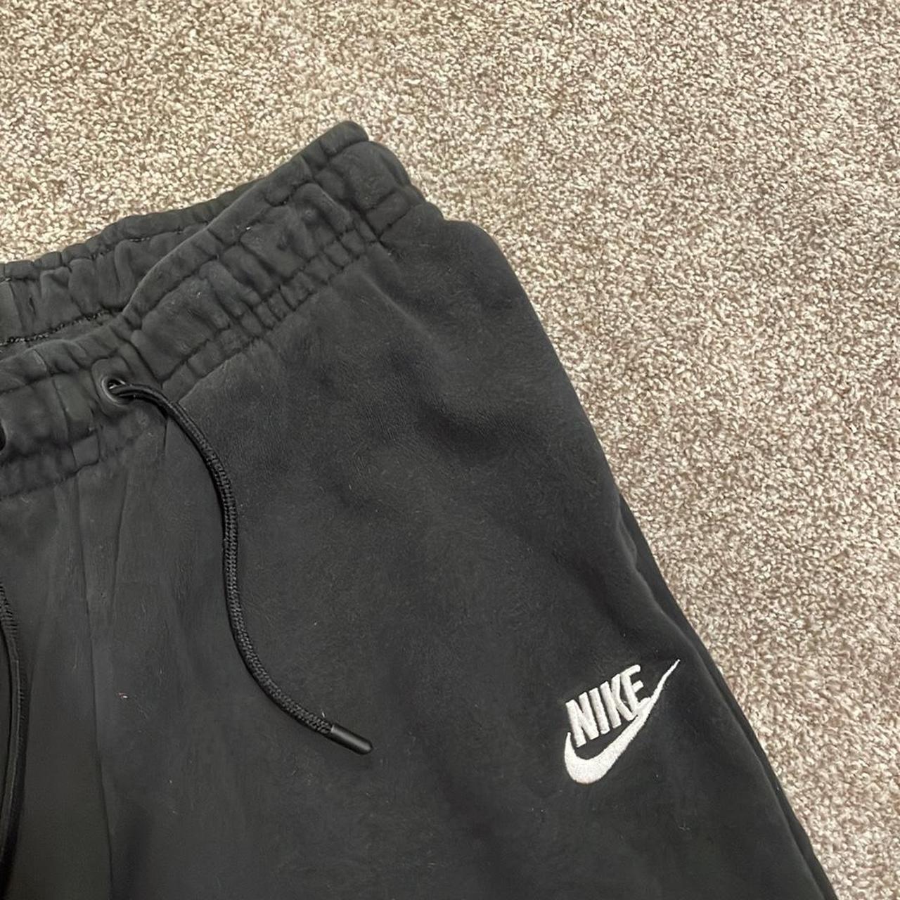 womens black nike jogging suit